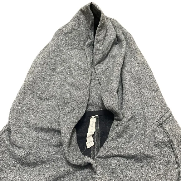 Lululemon Women’s Size 4 Hoodie Snap Close Yoga Jacket Oversized Hood Gray FLAWS - Picture 2 of 15